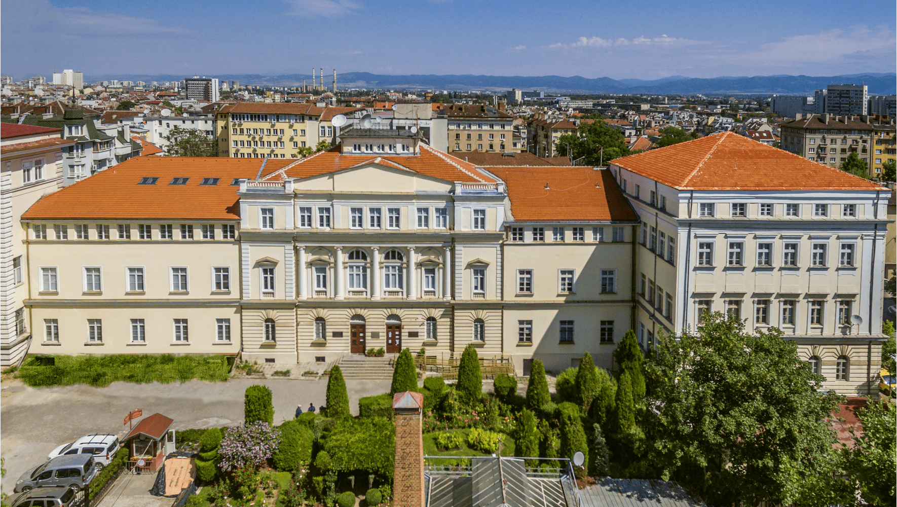 Факултет по журналистика и масова комуникация 